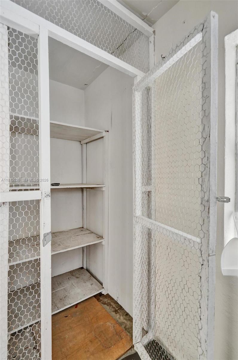 ISLE OF PARADISE CO-OP - Residential