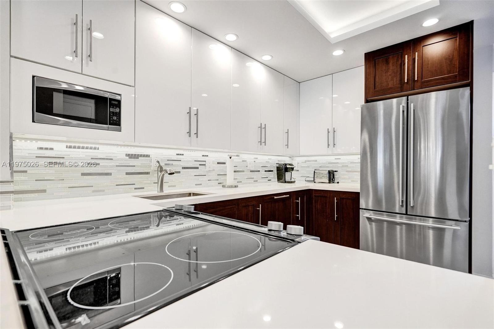 ISLE OF PARADISE CO-OP - Residential