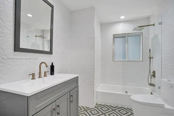 RIVER LANDS - Residential Lease