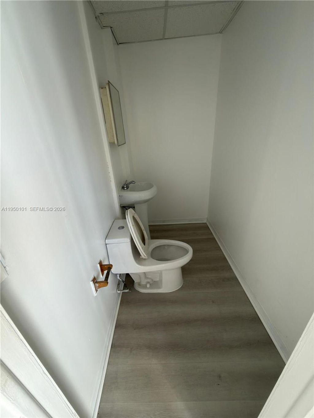 Photo of 916 N 20th Ave, Hollywood, FL 33020 (MLS # A11950101)