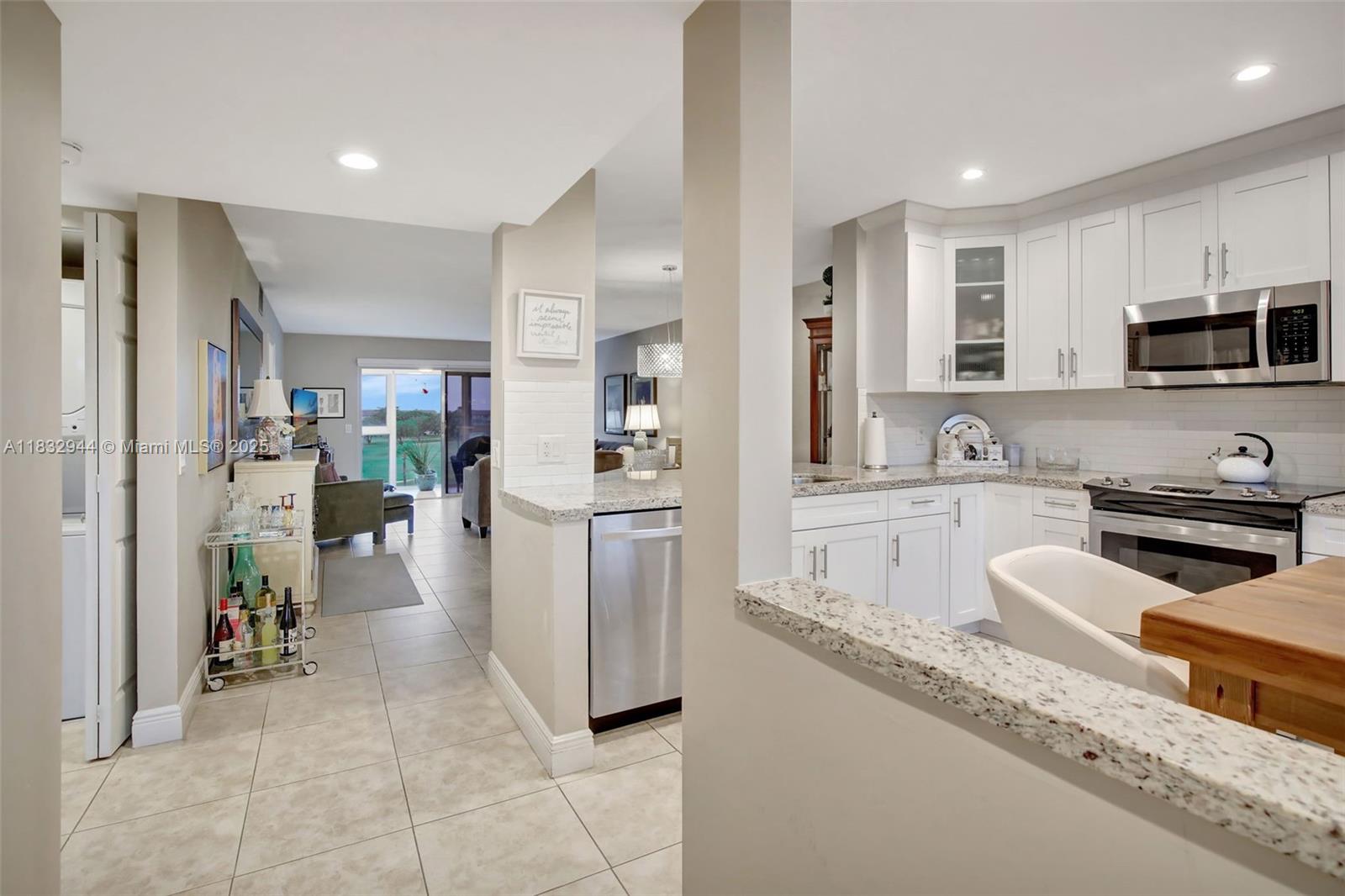 800 SW 125th Way 405O