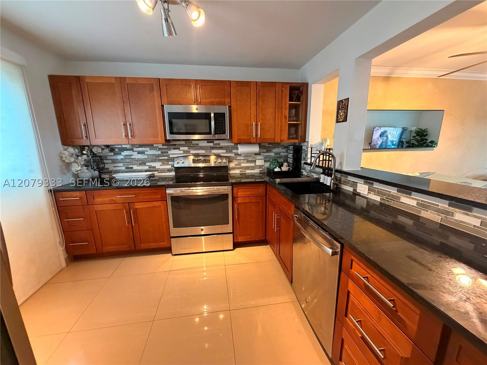 445 NE 195th St 430