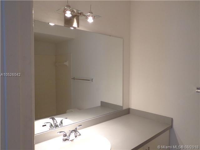 CORAL KEY CONDO - Residential Lease