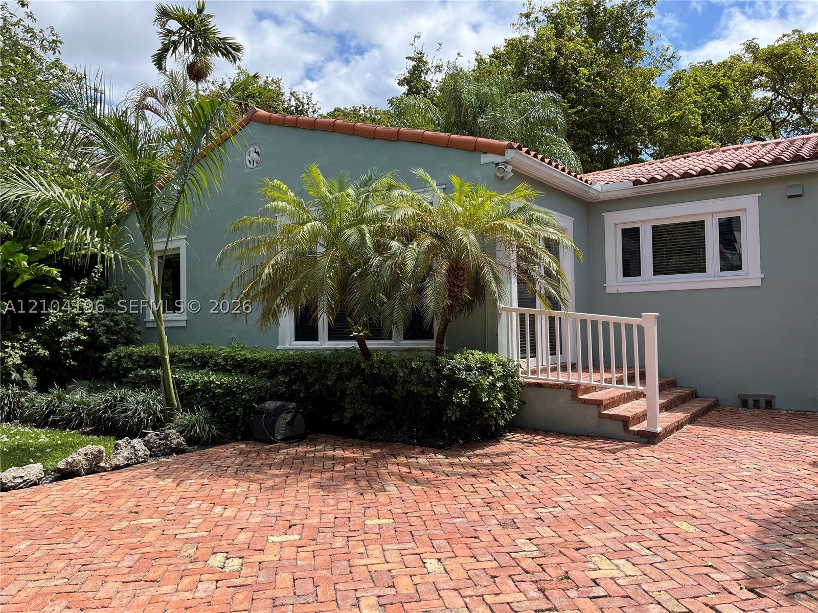317 Fluvia Ave