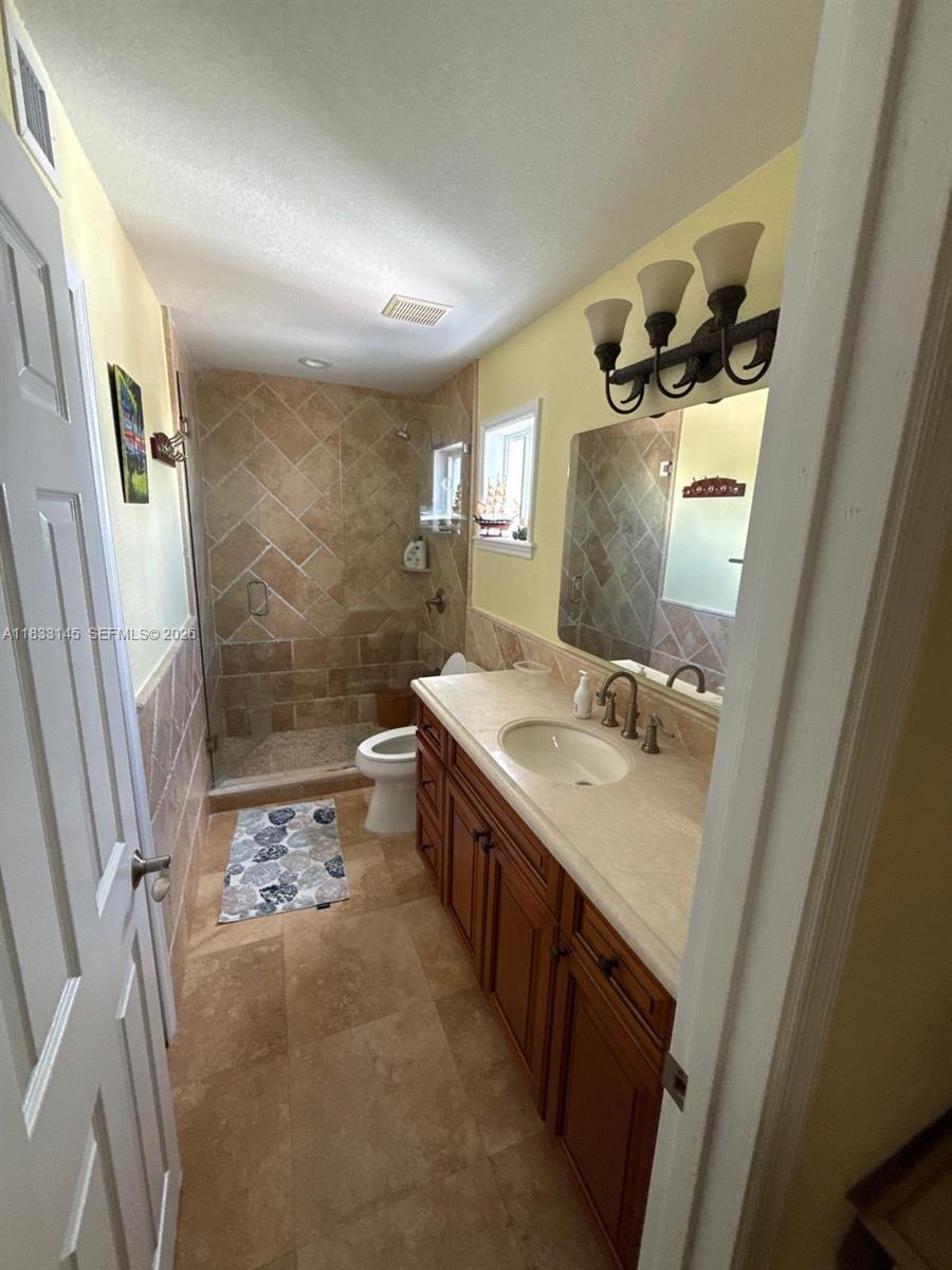LONG KEY PROJ PROP LINE S - Residential