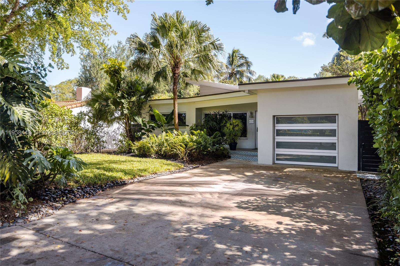 SHERWOOD FOREST - Residential