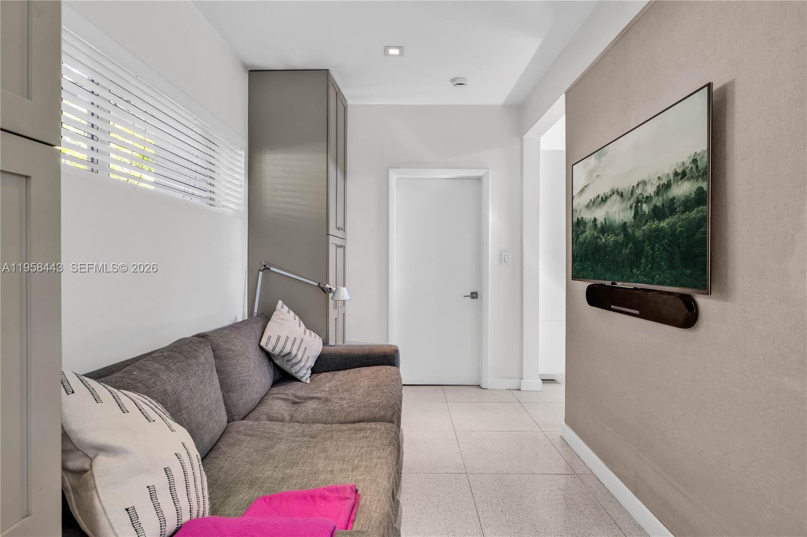 SHERWOOD FOREST - Residential