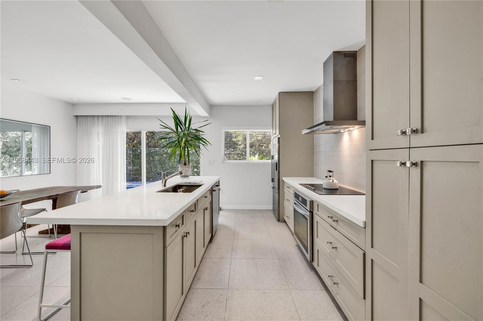 SHERWOOD FOREST - Residential