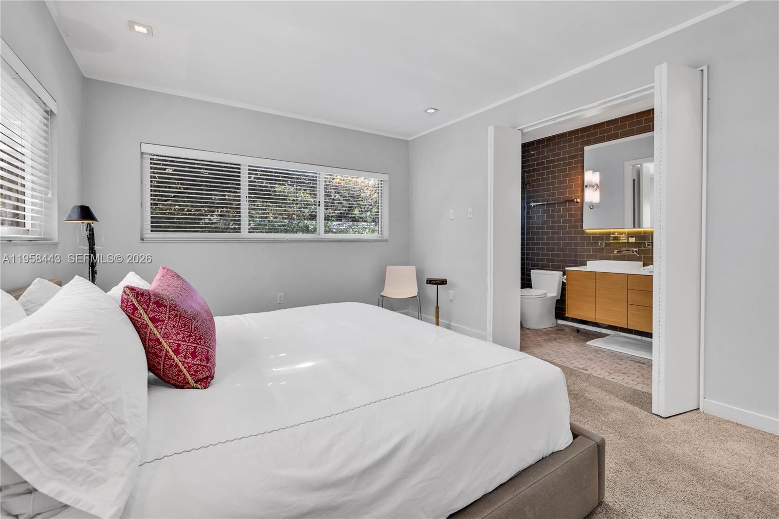 SHERWOOD FOREST - Residential