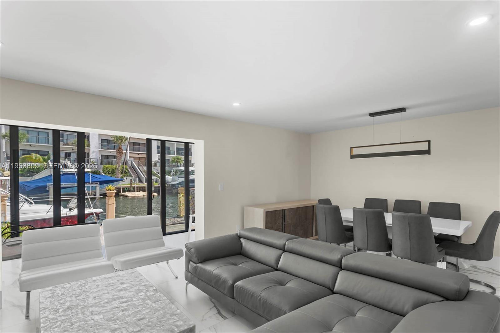 BEACH CLUB VILLAS CONDO II - Residential Lease