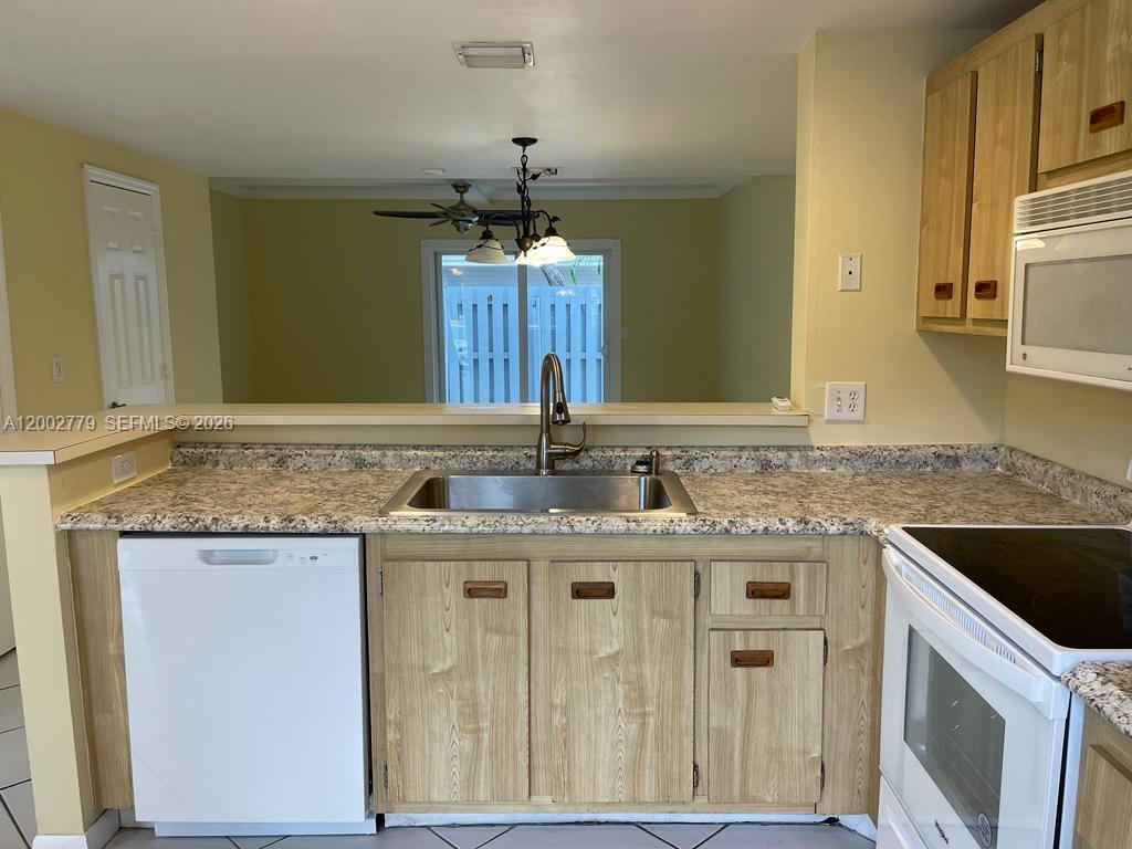 CYPRESS-THIRD PLAT - Residential Lease