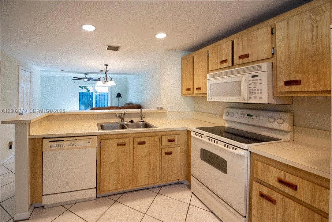 CYPRESS-THIRD PLAT - Residential Lease