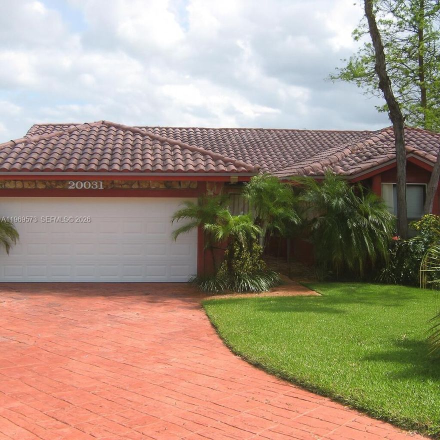 Great opportunity in the heart of Hialeah! This 4-bedroom, 2-bath home is a contractor’s dream and ready for your vision. Remodel to match your style and needs — whether you're an investor or a buyer looking to customize your next home, the potential here is substantial. Solid layout, generous space, and endless possibilities to add value. Properties with this upside do not stay on the market long — act quickly. Subject to probate and being sold "as-is".