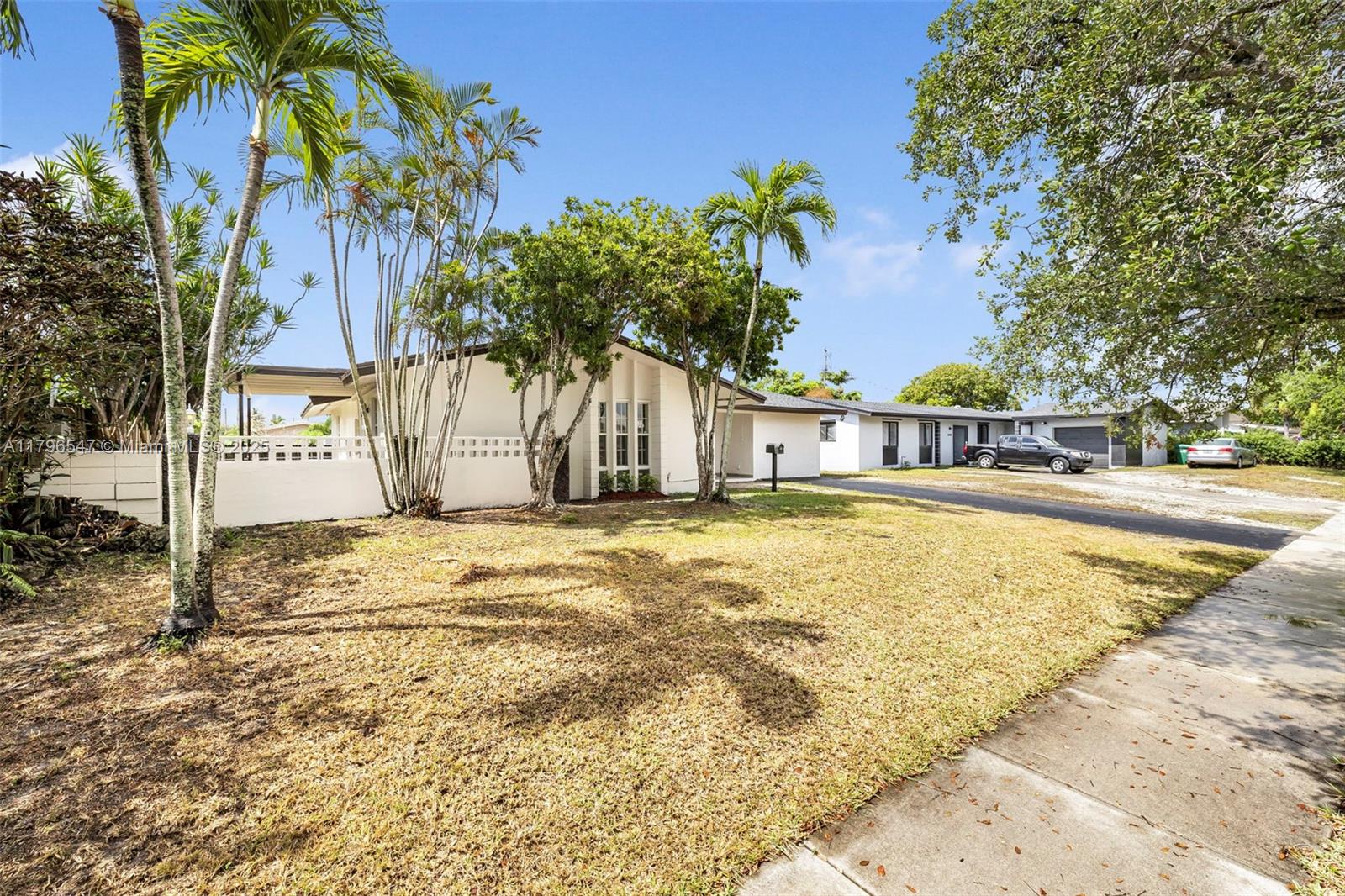 10520 SW 160th St