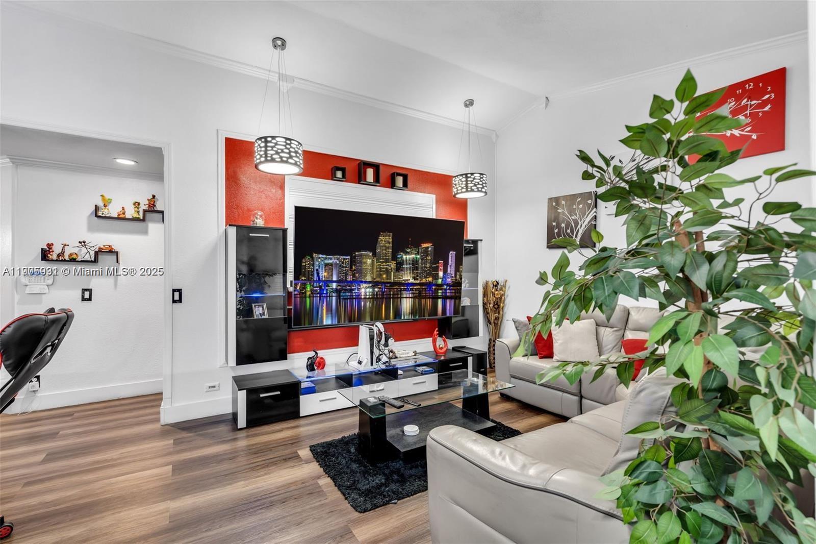 VILLA HOMES AT THE MOORS - Residential