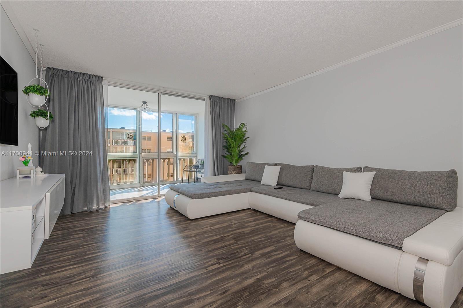 Property for Sale at 500 Ne 12th Ave 605, Hallandale Beach, Broward County, Florida - Bedrooms: 1 
Bathrooms: 1  - $199,000