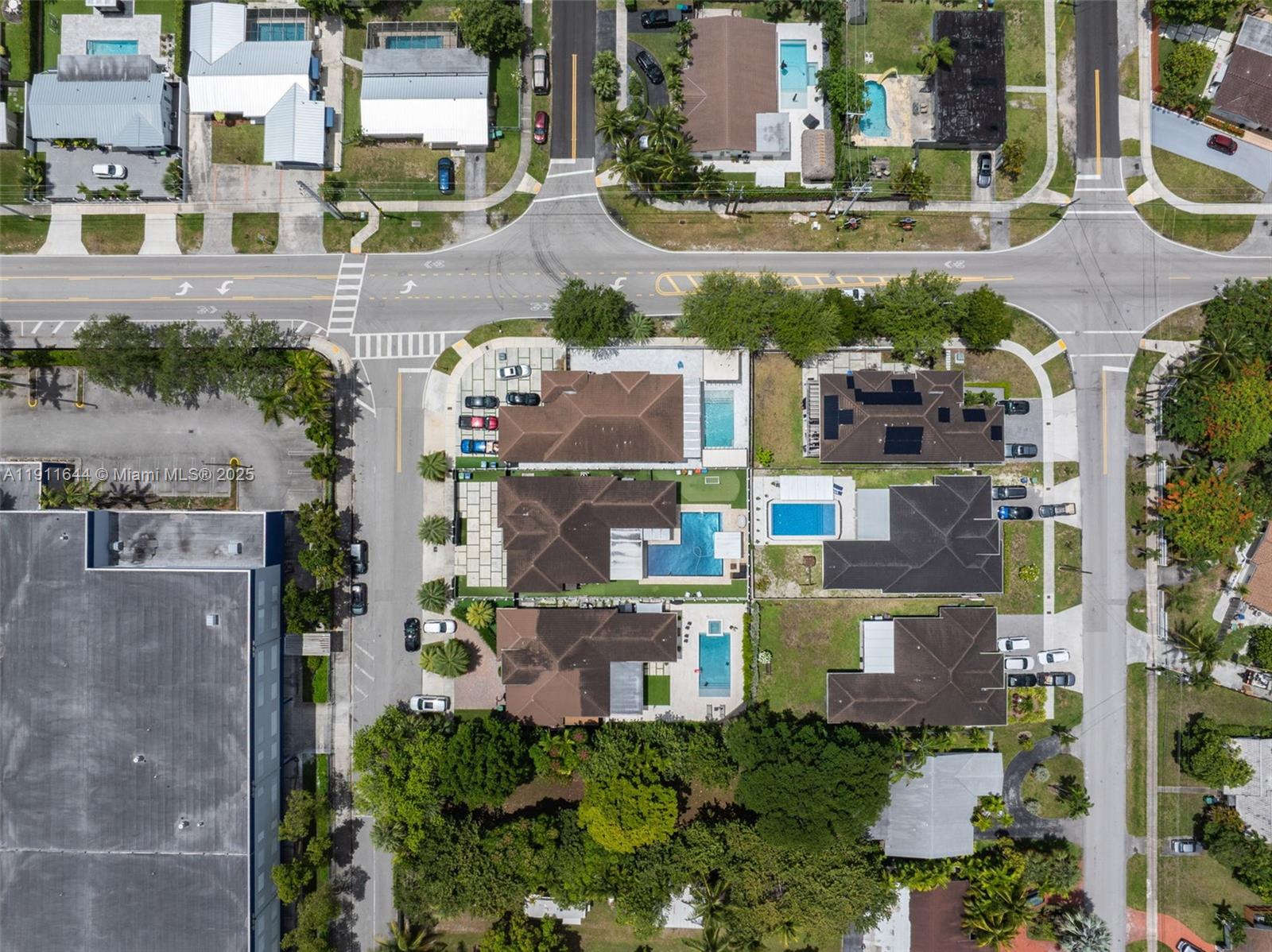 GAVICAR VILLAS - Residential Lease