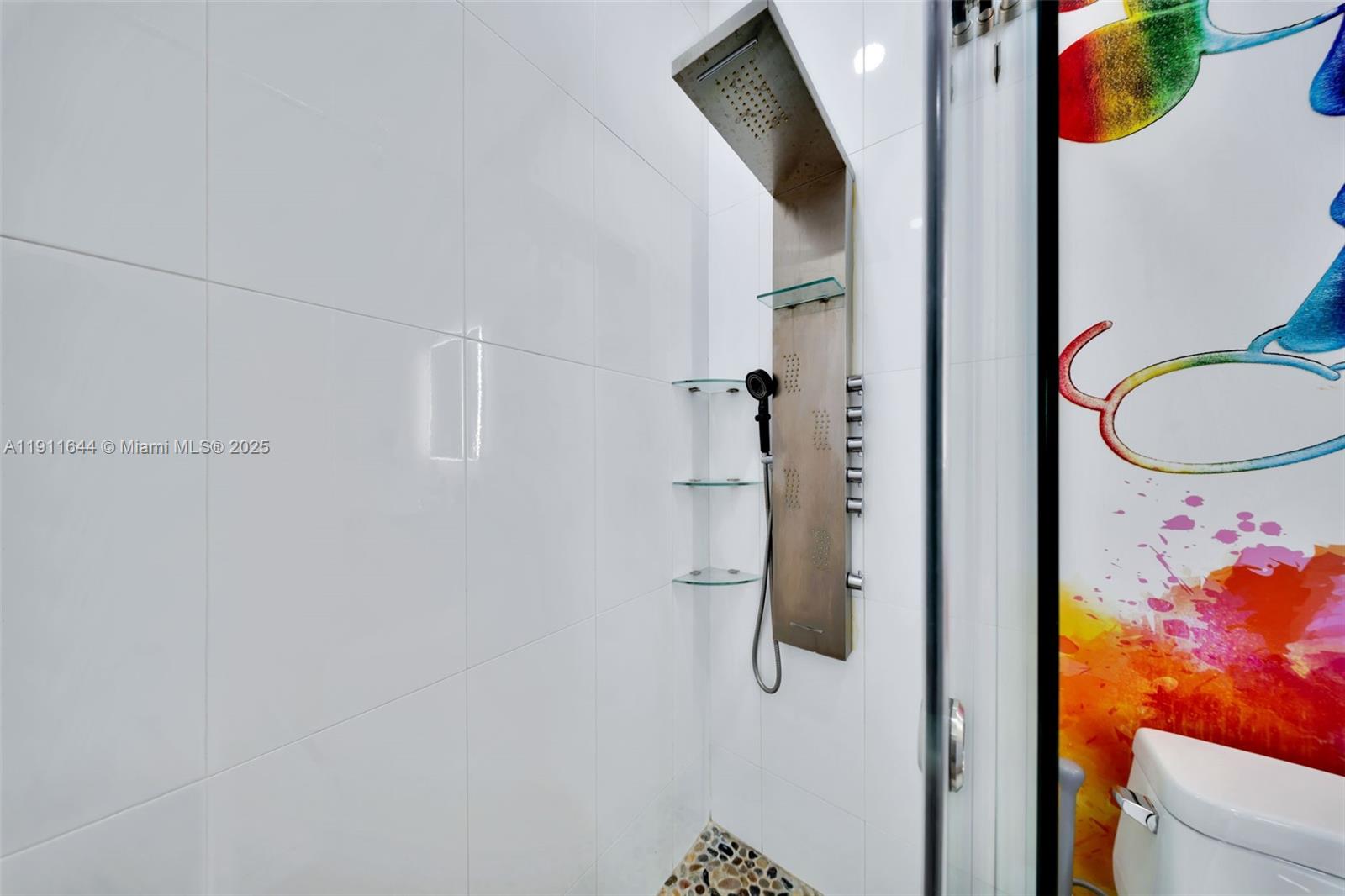 GAVICAR VILLAS - Residential Lease