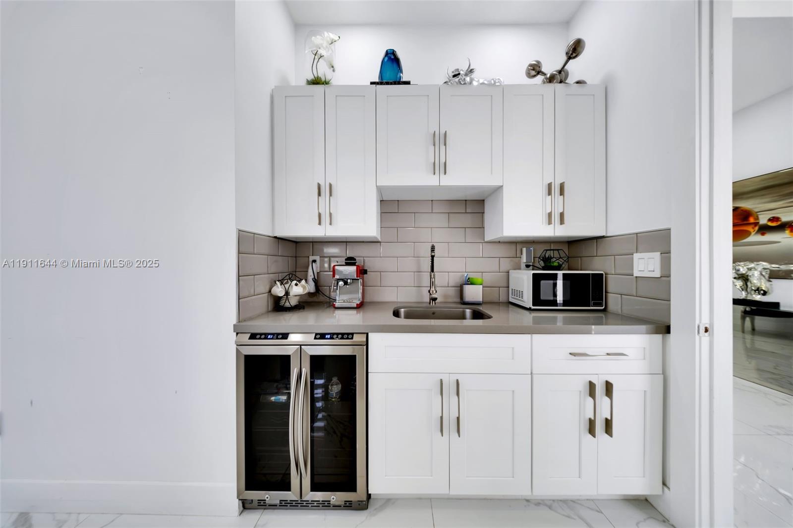 GAVICAR VILLAS - Residential Lease