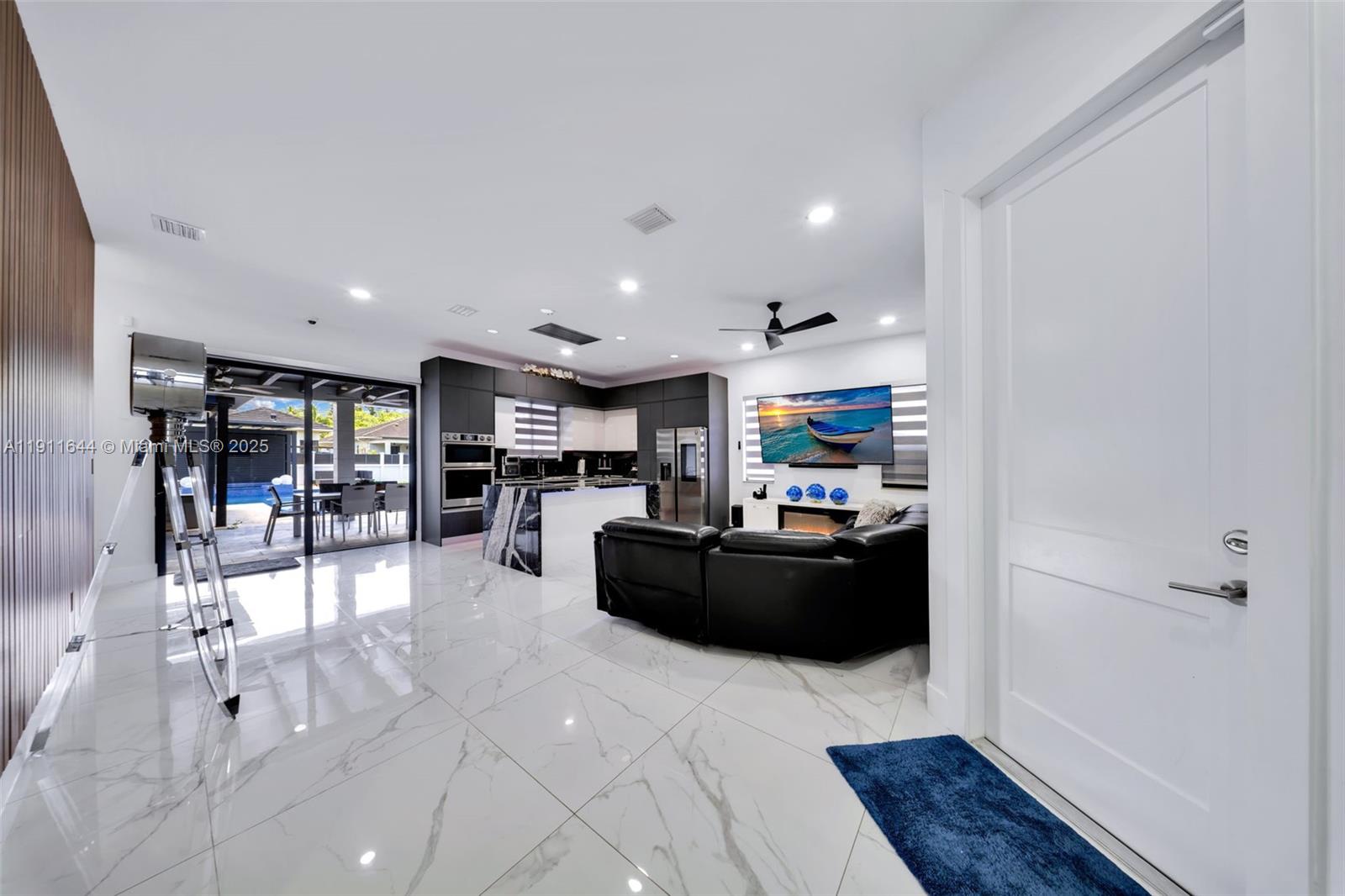 GAVICAR VILLAS - Residential Lease