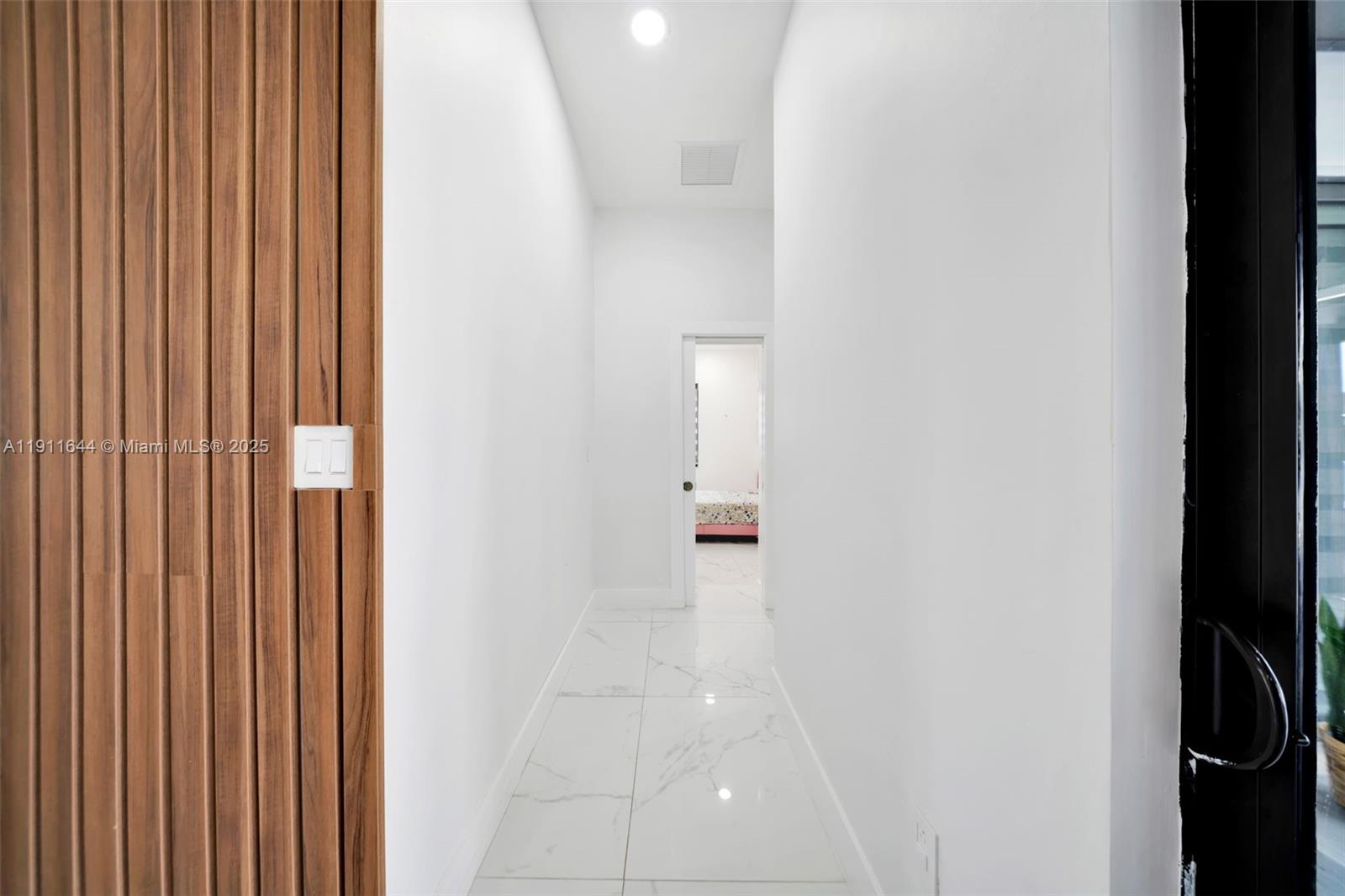 GAVICAR VILLAS - Residential Lease