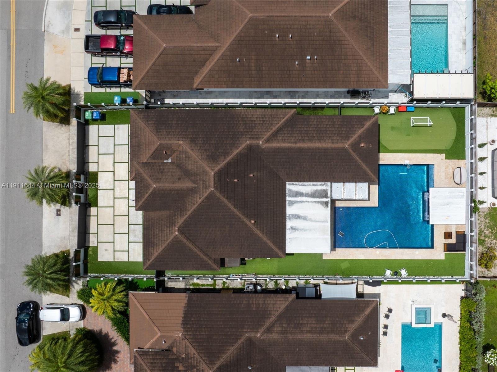 GAVICAR VILLAS - Residential Lease