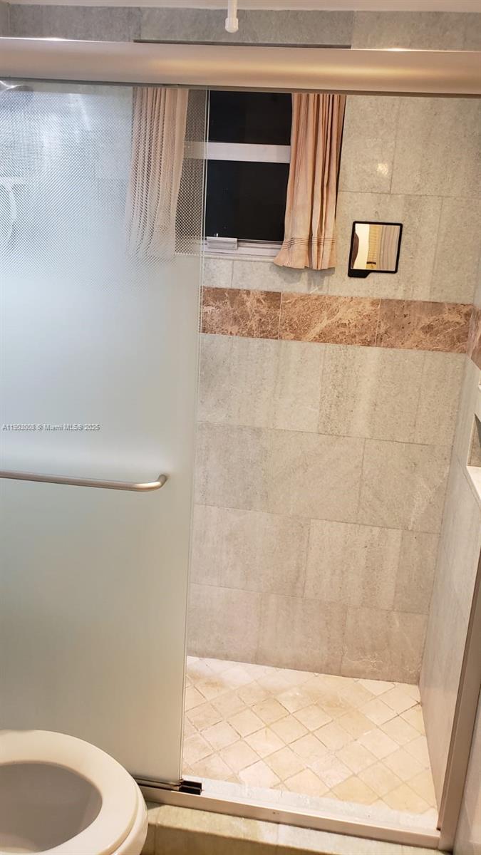 LSOLEI AT HALLANDALE BEAC - Residential Lease