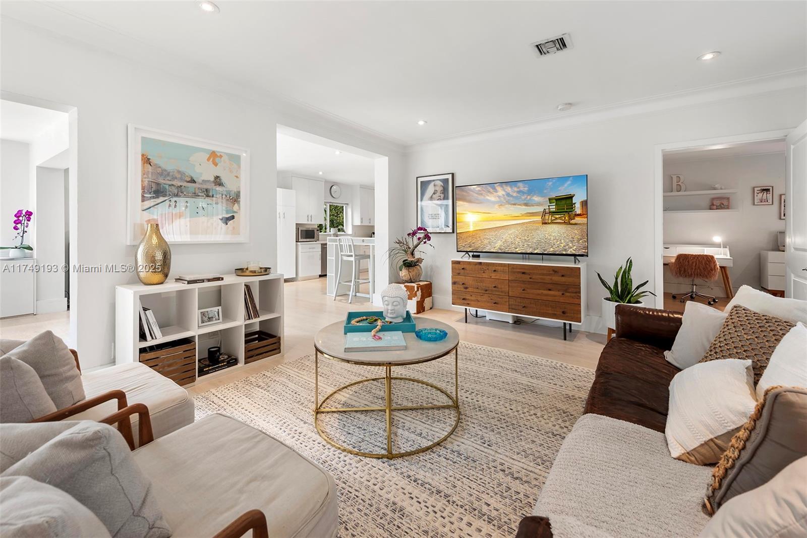 250 N Shore Dr