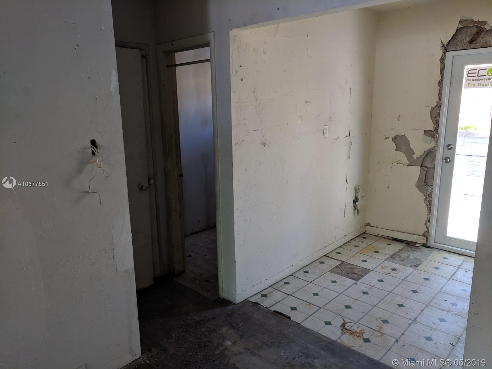 SHANGRI-LA HOUSE CO-OP - Residential