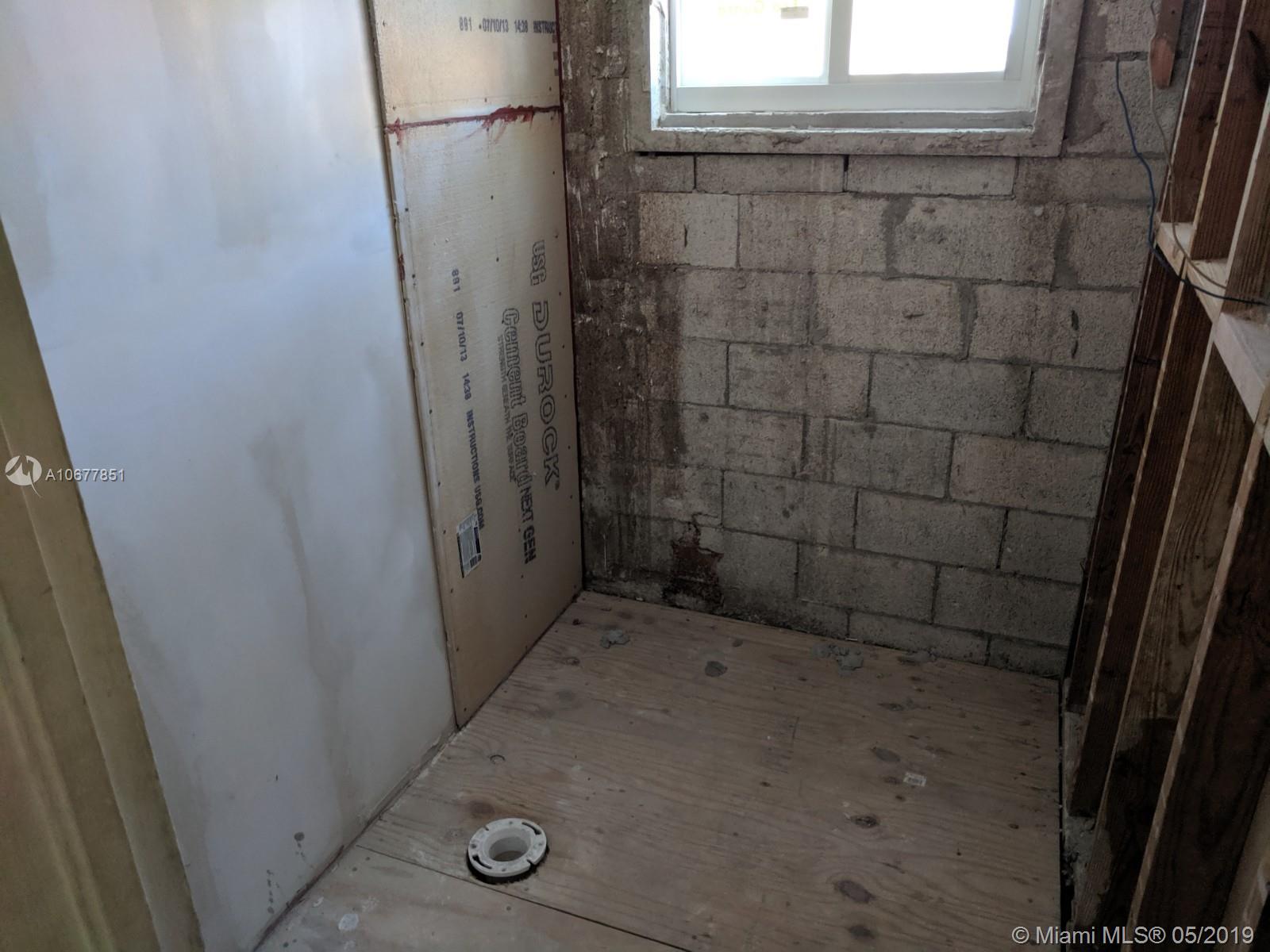 SHANGRI-LA HOUSE CO-OP - Residential