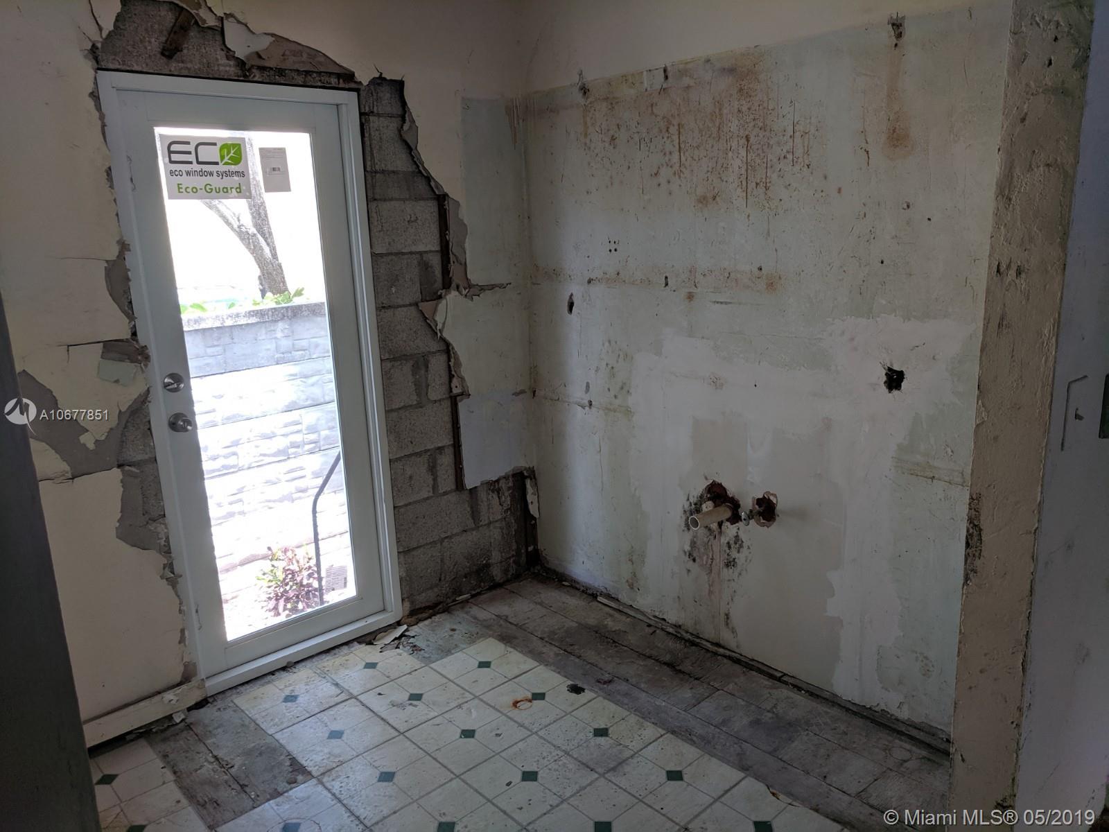 SHANGRI-LA HOUSE CO-OP - Residential