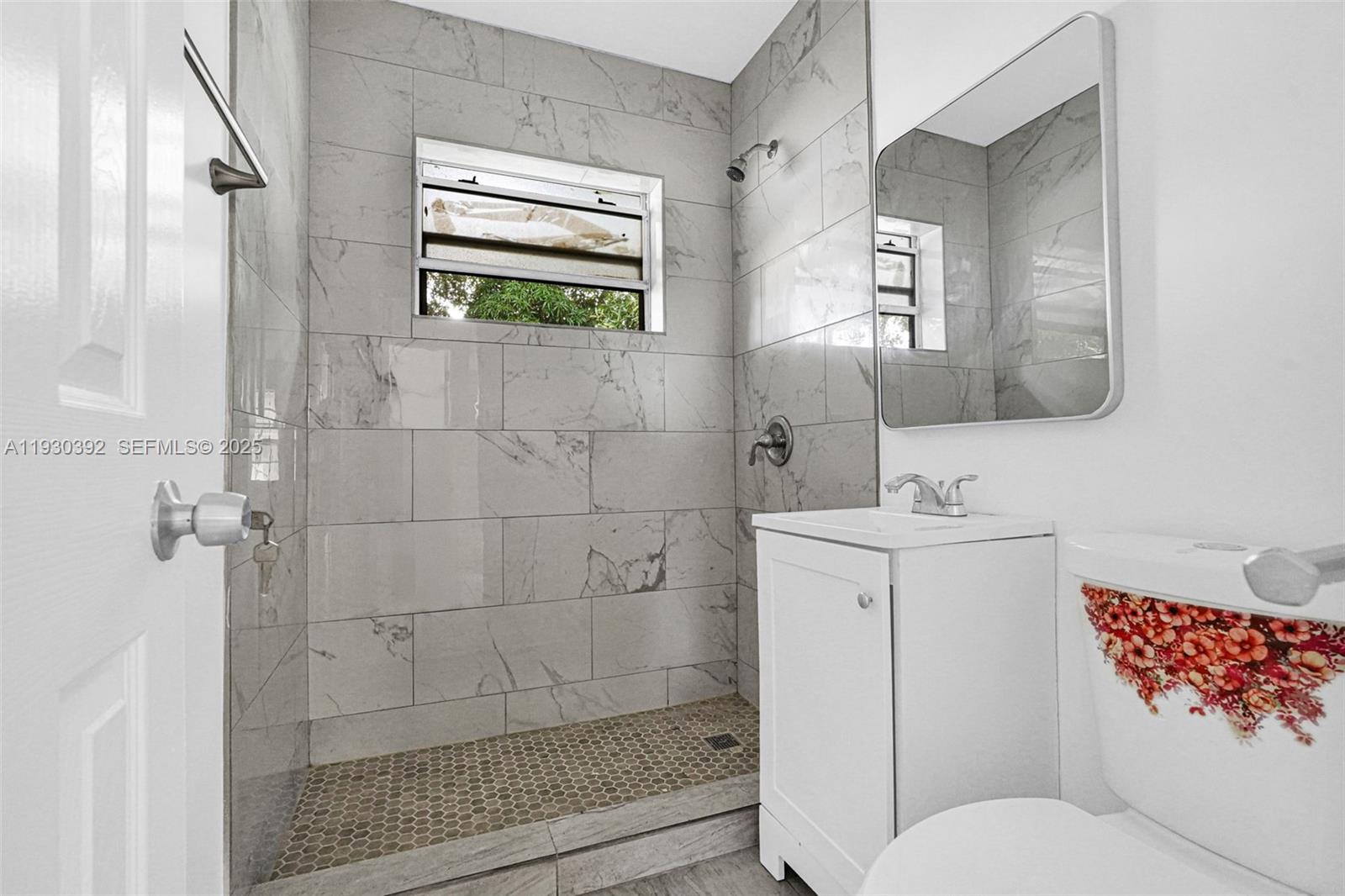 ARCH CREEKS ESTATES - Residential Lease