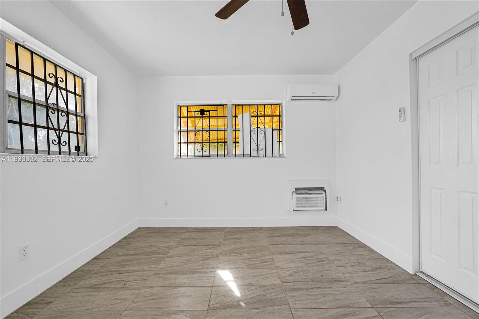 ARCH CREEKS ESTATES - Residential Lease