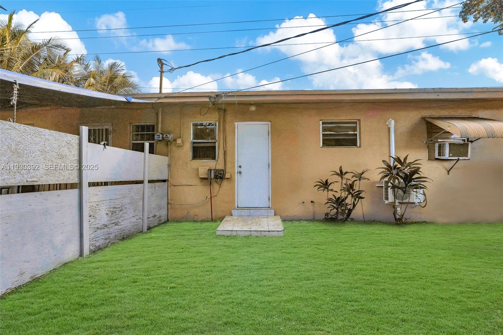 ARCH CREEKS ESTATES - Residential Lease