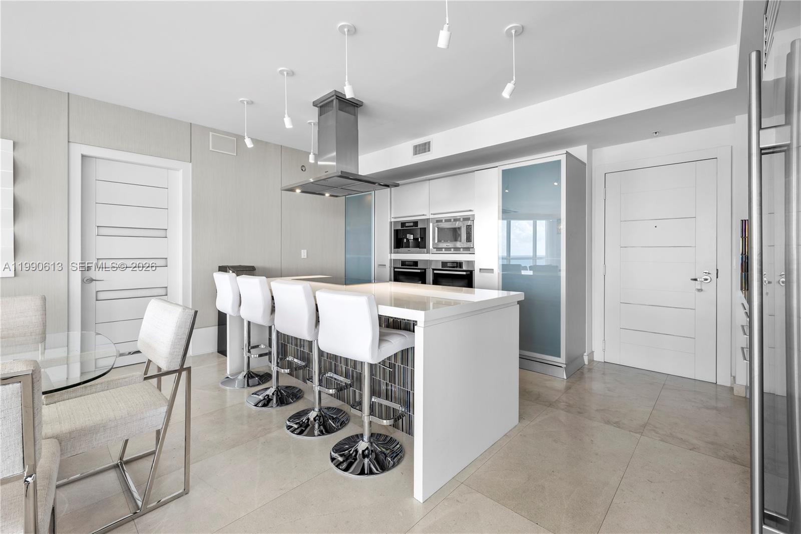 Trump Royale condo - Residential