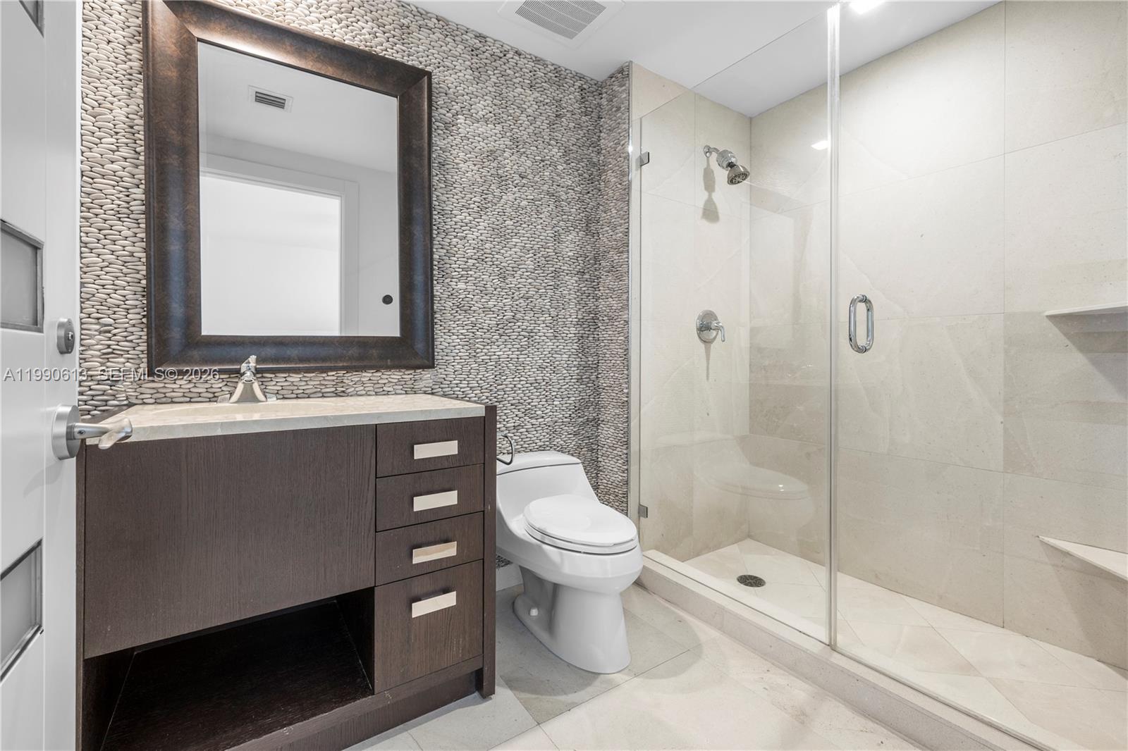 Trump Royale condo - Residential