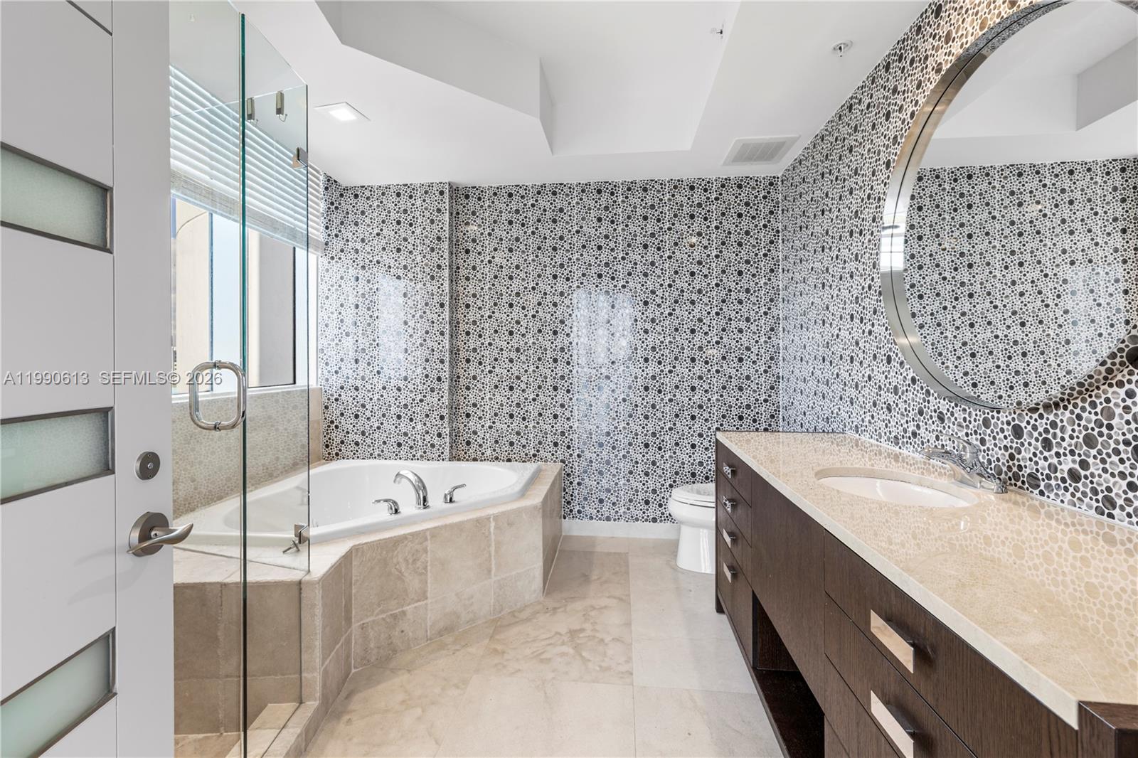 Trump Royale condo - Residential