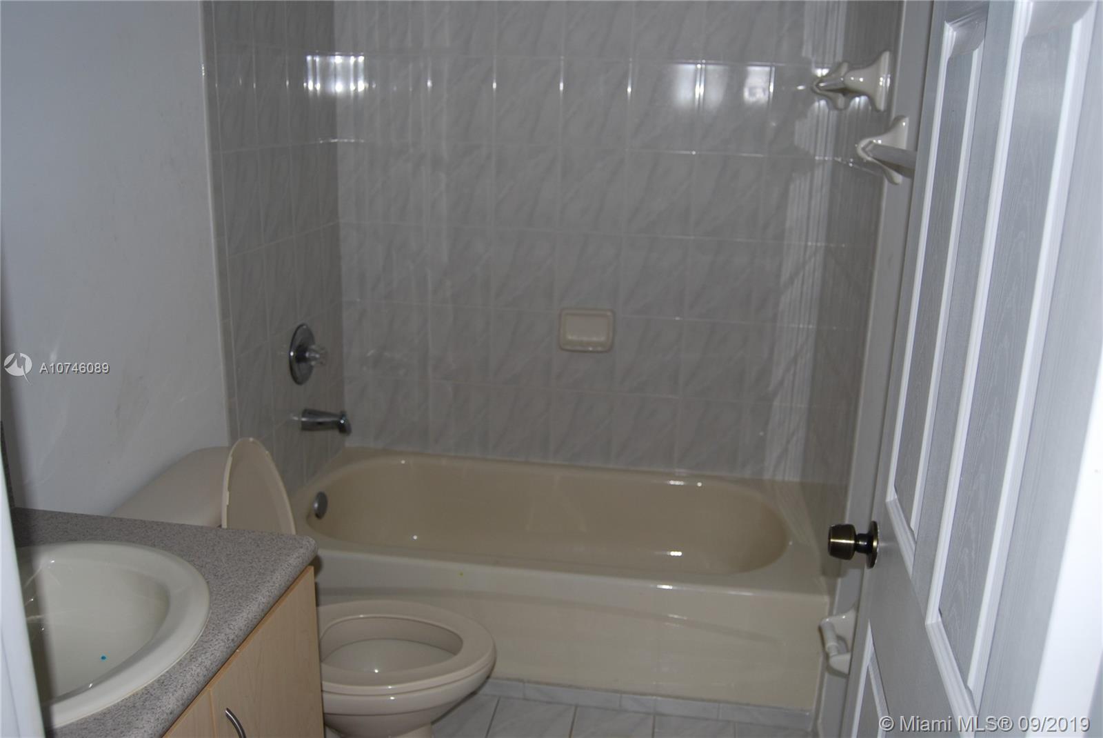 SOUTH POINTE COVE CONDO - Residential Lease