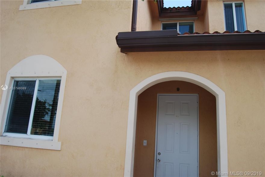 wonderful 3 bedrooms 2.5 bath townhouse, in gated community. next to huge airbase park, the kids will love it. this unit won't last long. tx or call for appointment.