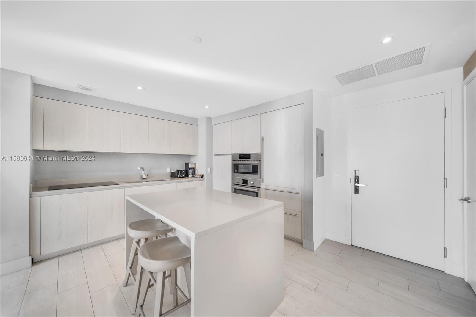 4010 SOUTH OCEAN CONDO - Residential Lease