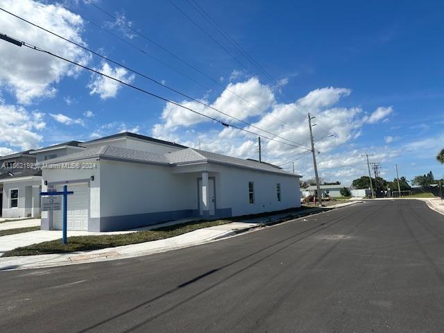 CHERRY HILLS - Residential