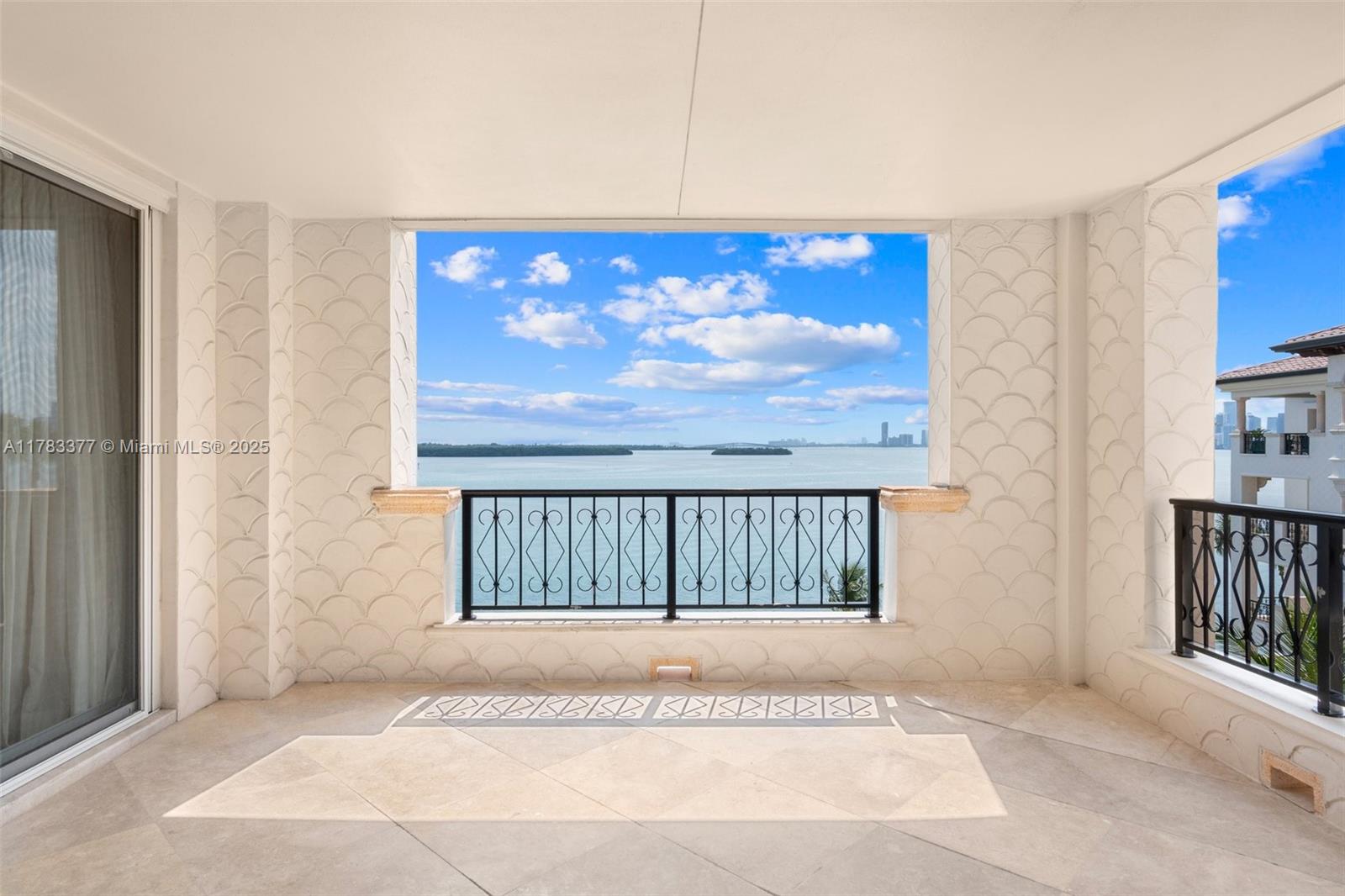 5100 BAYVIEW AT FISHER IS - Residential