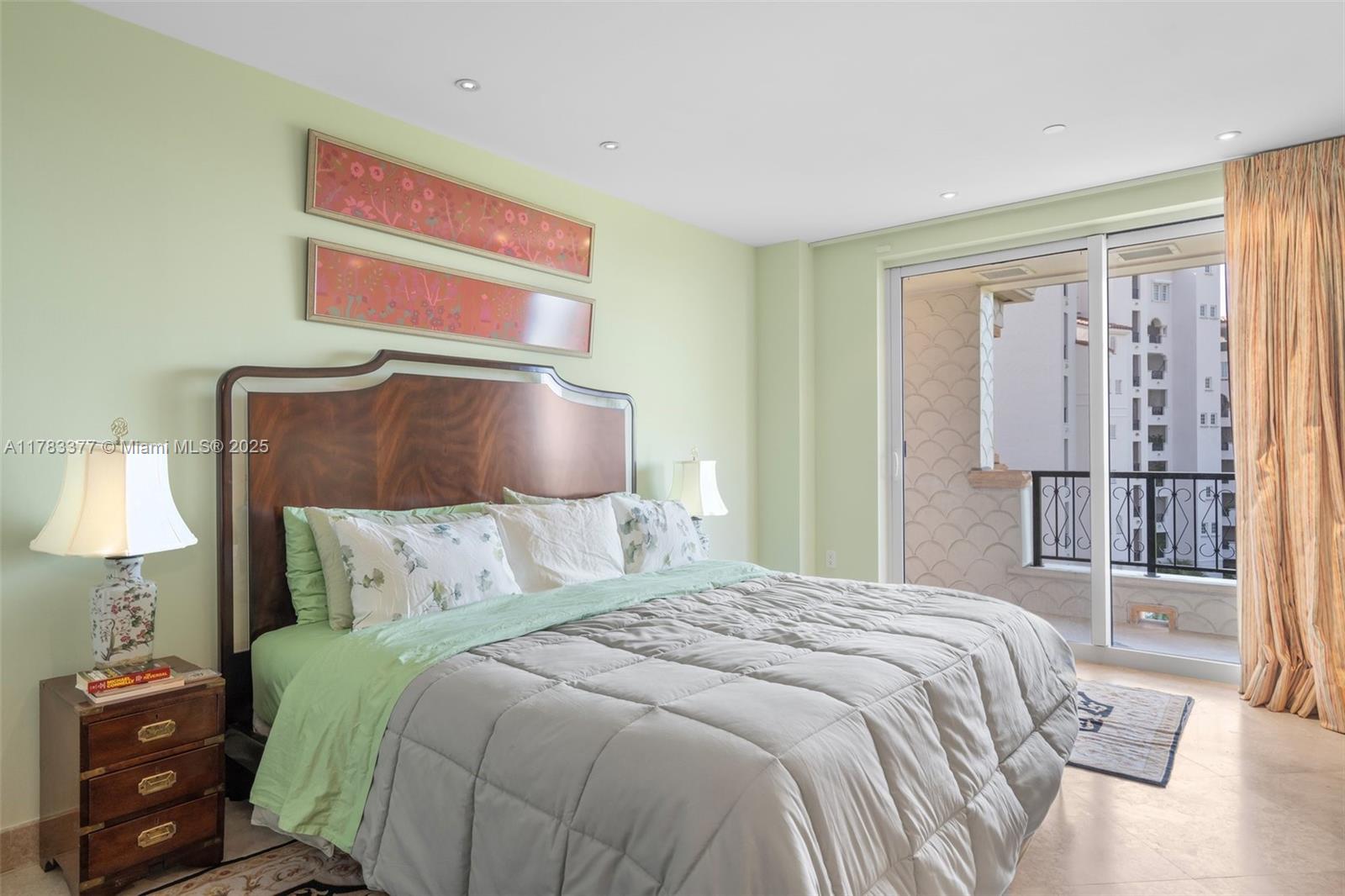 5100 BAYVIEW AT FISHER IS - Residential