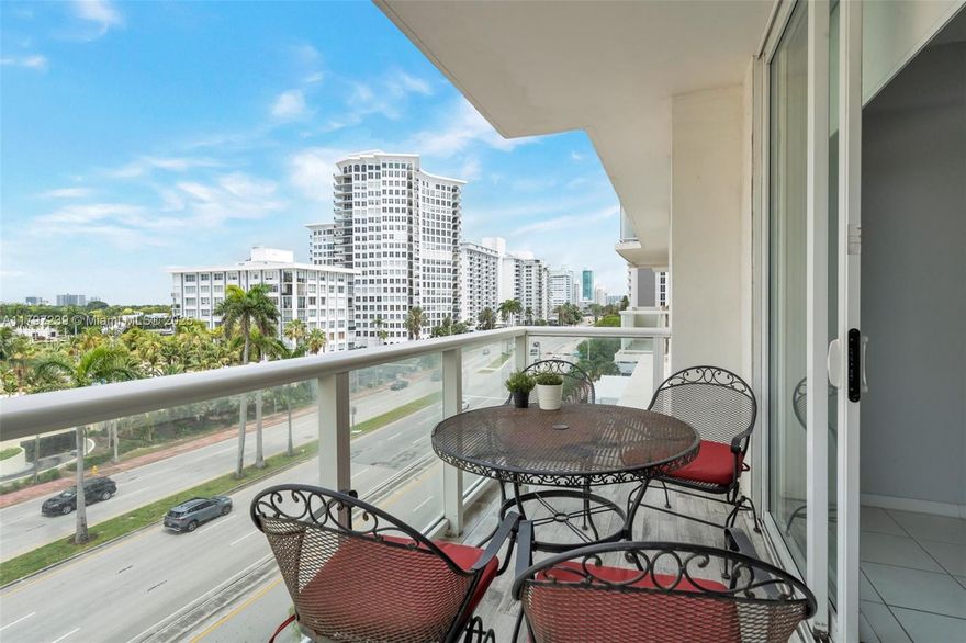 Beautiful and spacious unit facing the intracoastal with a breathtaking view to the Bay.  This unit is a corner unit,  960 Square feet with a huge one bedroom containing two queen sized beds and one and a half bathrooms, and a formal kitchen with an independent door to the hallway.  The Unit is being sold completely furnished and equipped for your convenience and comfort.    Short rentals are allowed in this building making this apartment an income producing asset or a paradise for an endless vacation.
There is a present special assessment in place for all the updatings to make this building a more desirable acquisition.