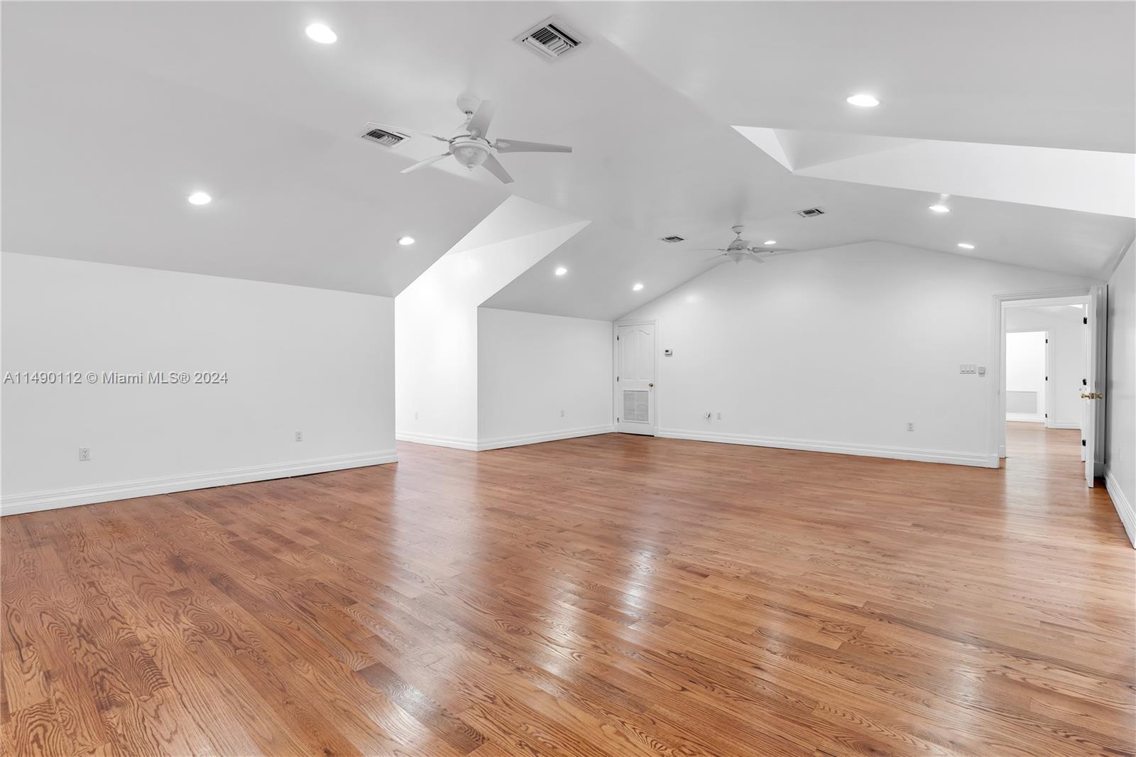 SNAPPER CREEK LAKES SUB - Residential