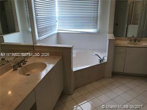 DORAL ISLES CATALINA - Residential