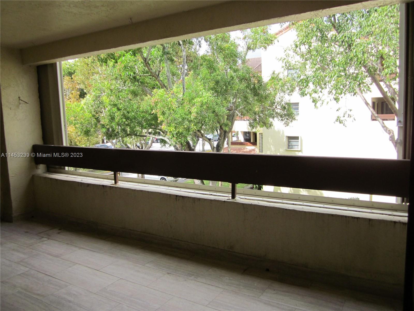 KENLAND BEND NORTH CONDO - Residential Lease