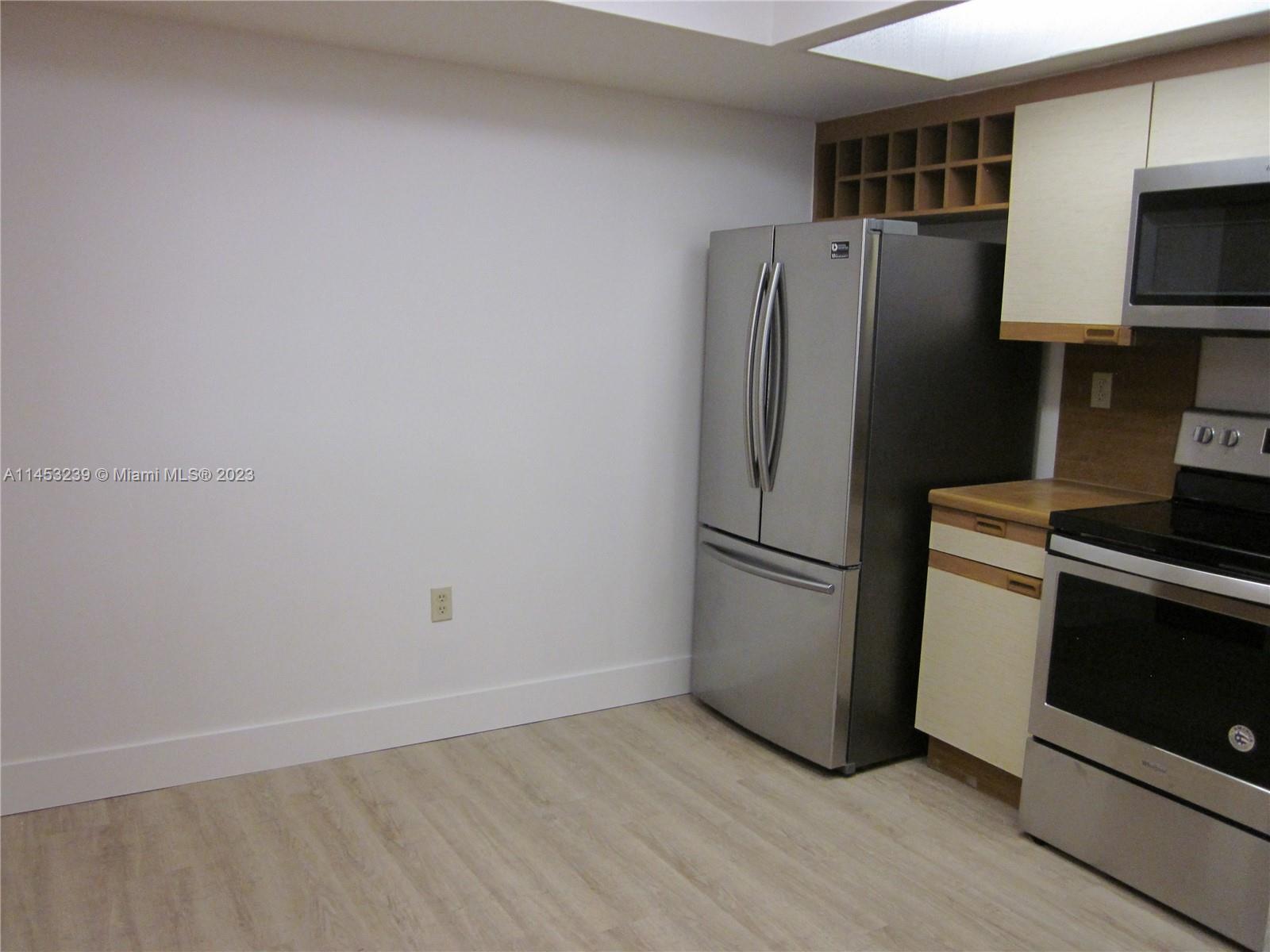 KENLAND BEND NORTH CONDO - Residential Lease
