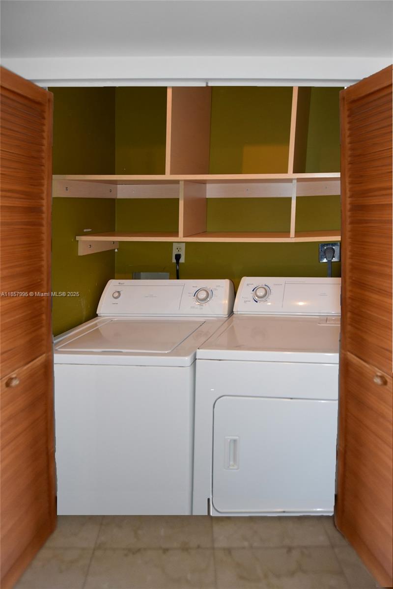 Brickell Key II - Residential