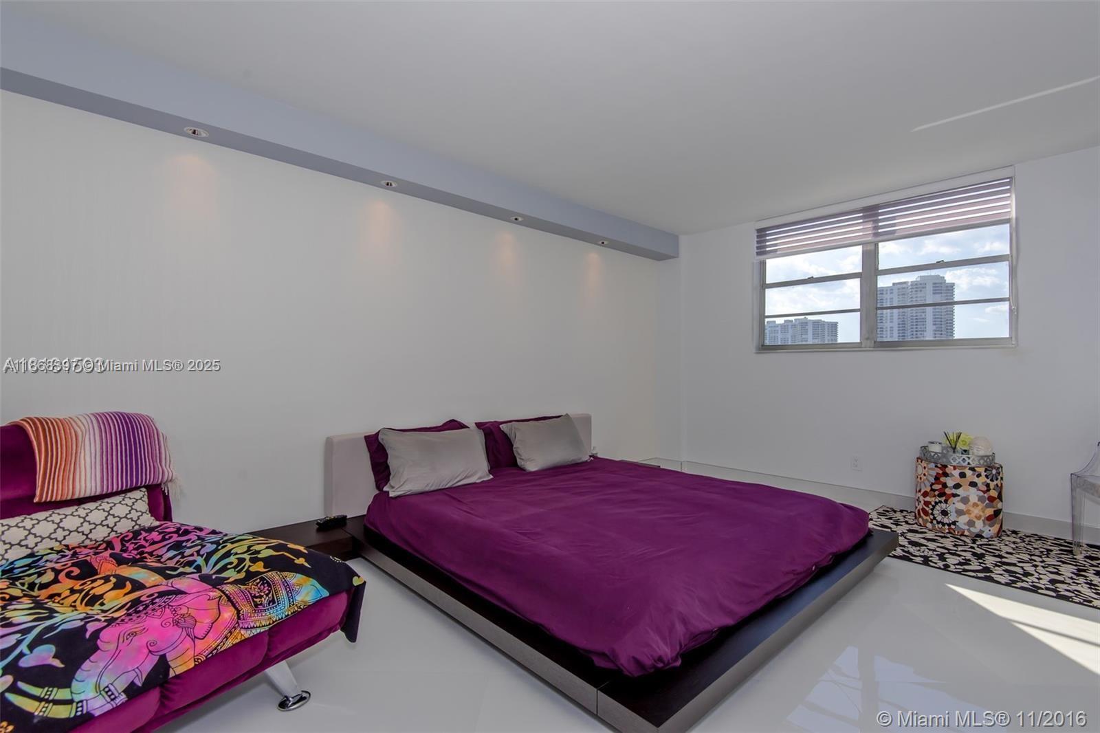 OCEANVIEW BUILDING A COND - Residential Lease